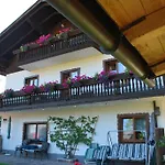 Gaestehaus Riki Oberschmid Apartamento