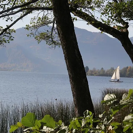 Gaestehaus Riki Oberschmid Steinbach am Attersee